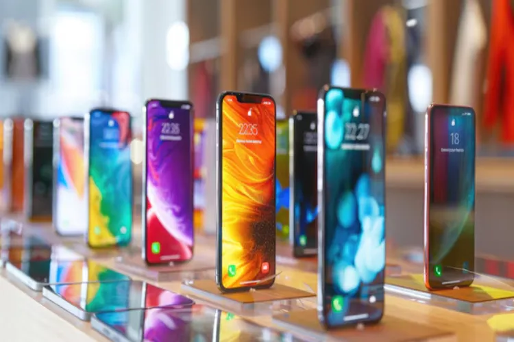  IDC Decreases its Worldwide Smartphone Forecast to 0.6% for 2025 Amidst Uncertainty and Tariff.....